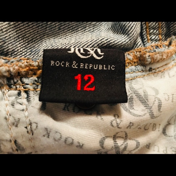 Rock & Republic Medium Wash Jeans - Picture 4 of 4